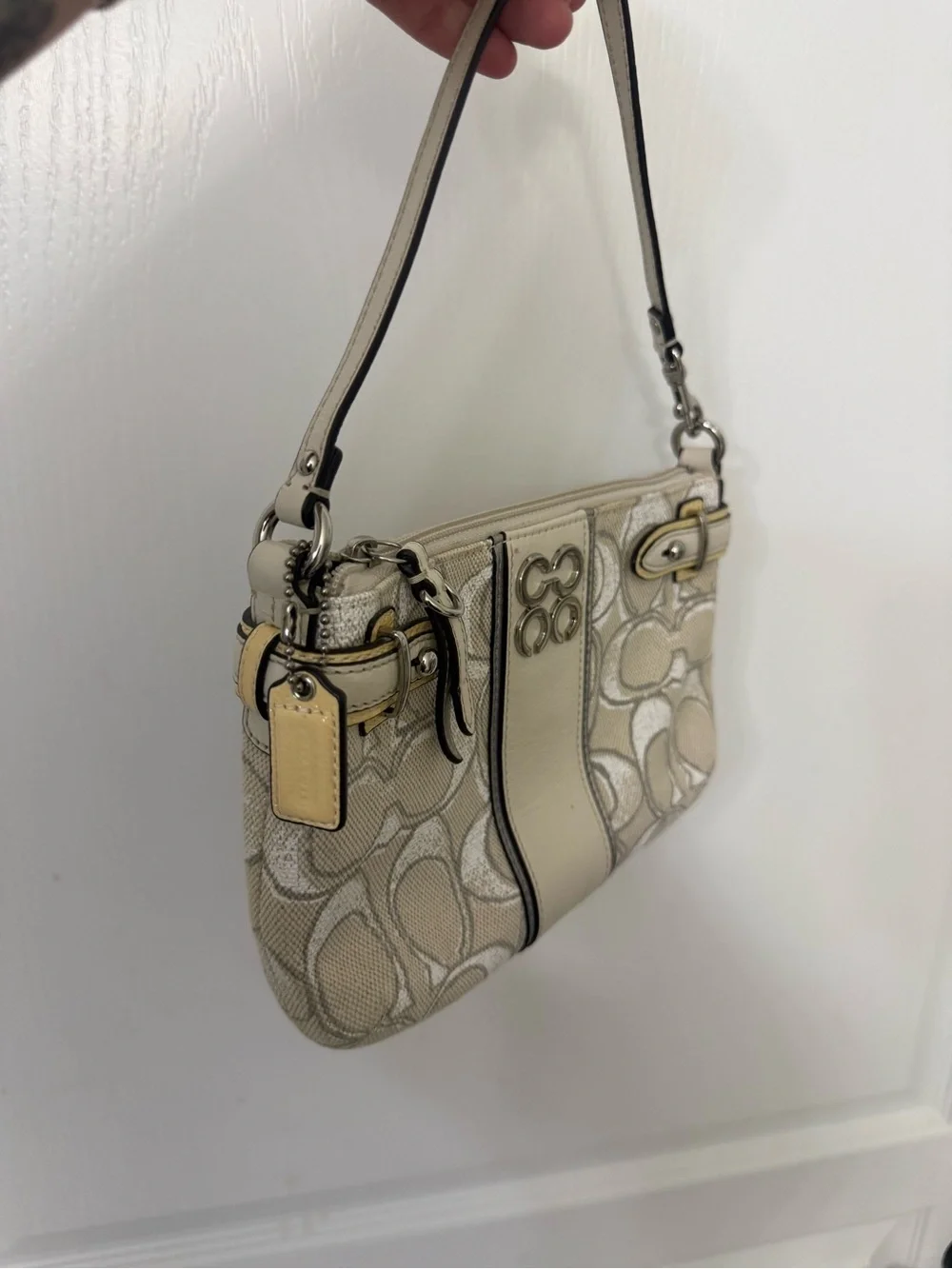 Vintage Y2K Coach Beige Signature Canvas Shoulder Bag with Leather Stripe